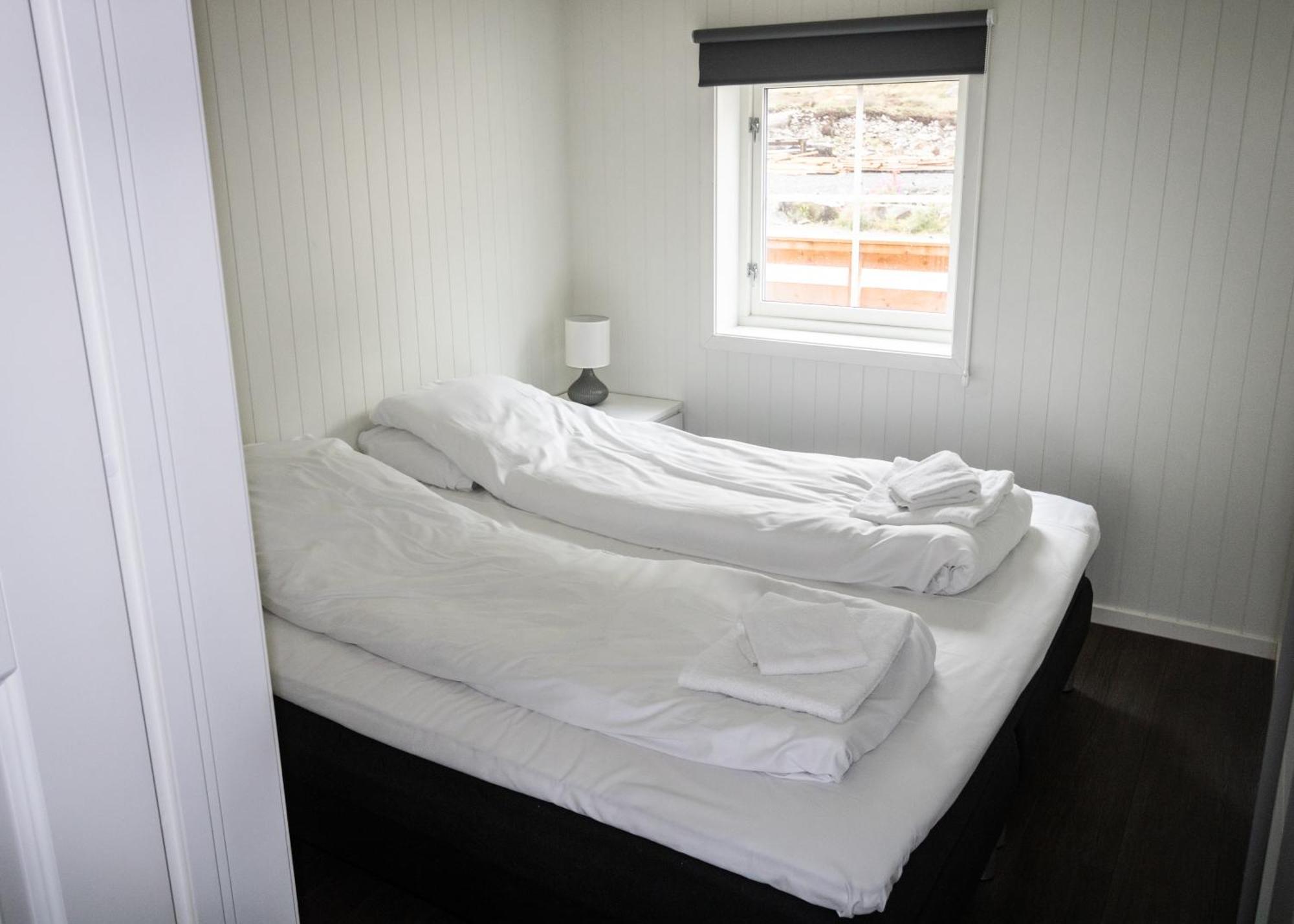 Lofoten Rorbu Lodge Offersoya Szoba fotó